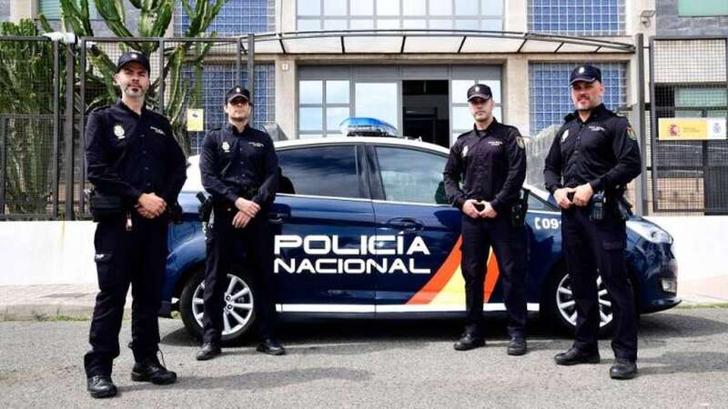 De izquierda a derecha los agentes Sergio, Carlos, Aaron y Agustín en la Comisaría de Telde (Foto C7)